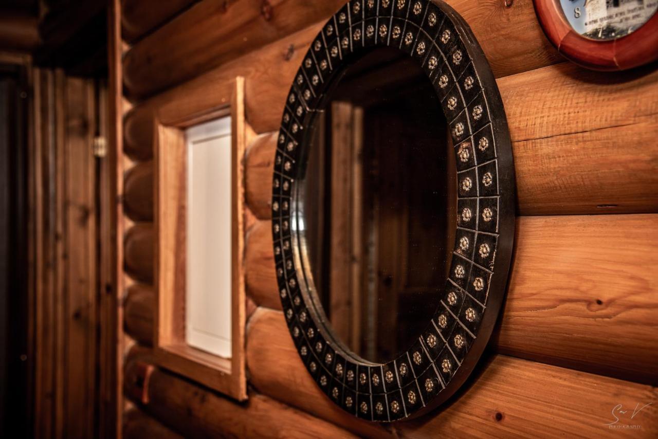 *2 Bdr Log House /Mountains/Queen Bed/Fireplace Gourri Zewnętrze zdjęcie