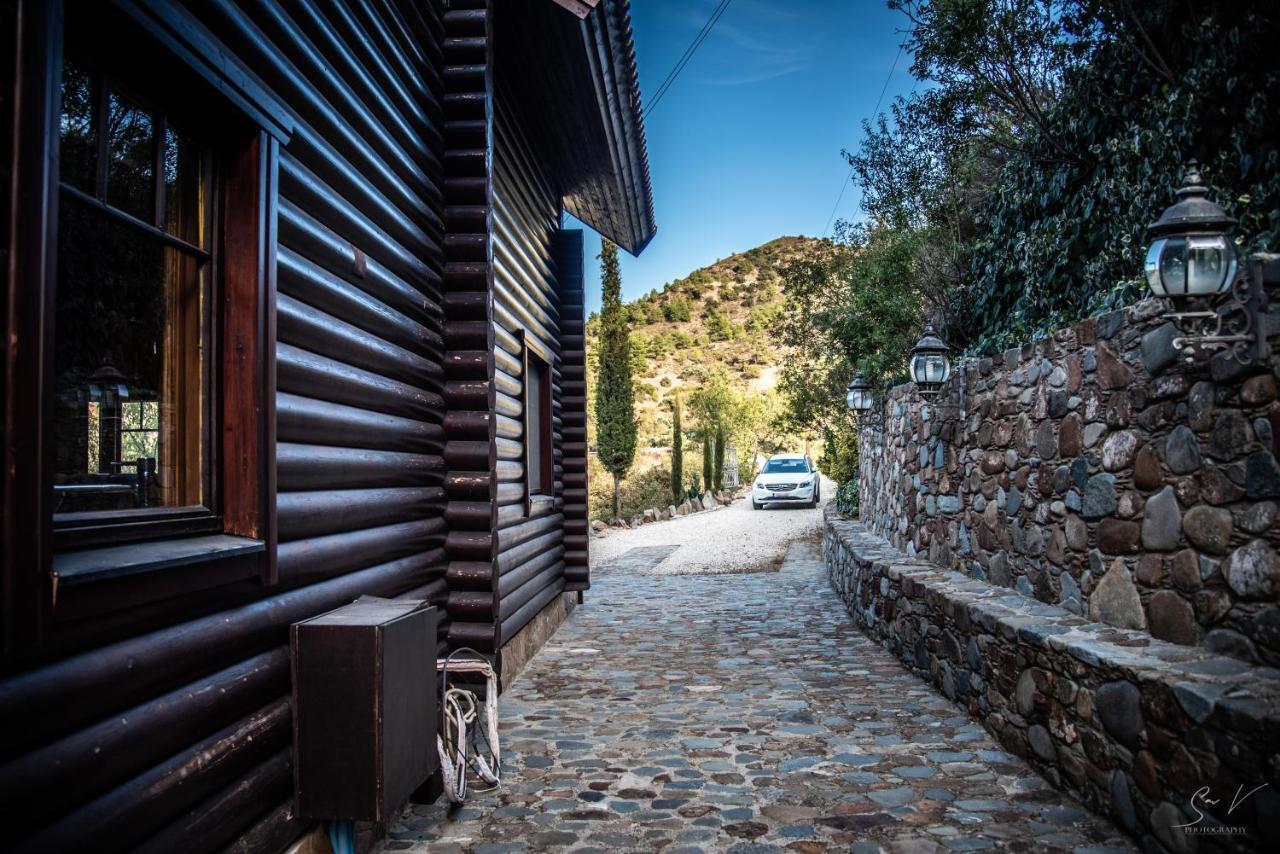 *2 Bdr Log House /Mountains/Queen Bed/Fireplace Gourri Zewnętrze zdjęcie